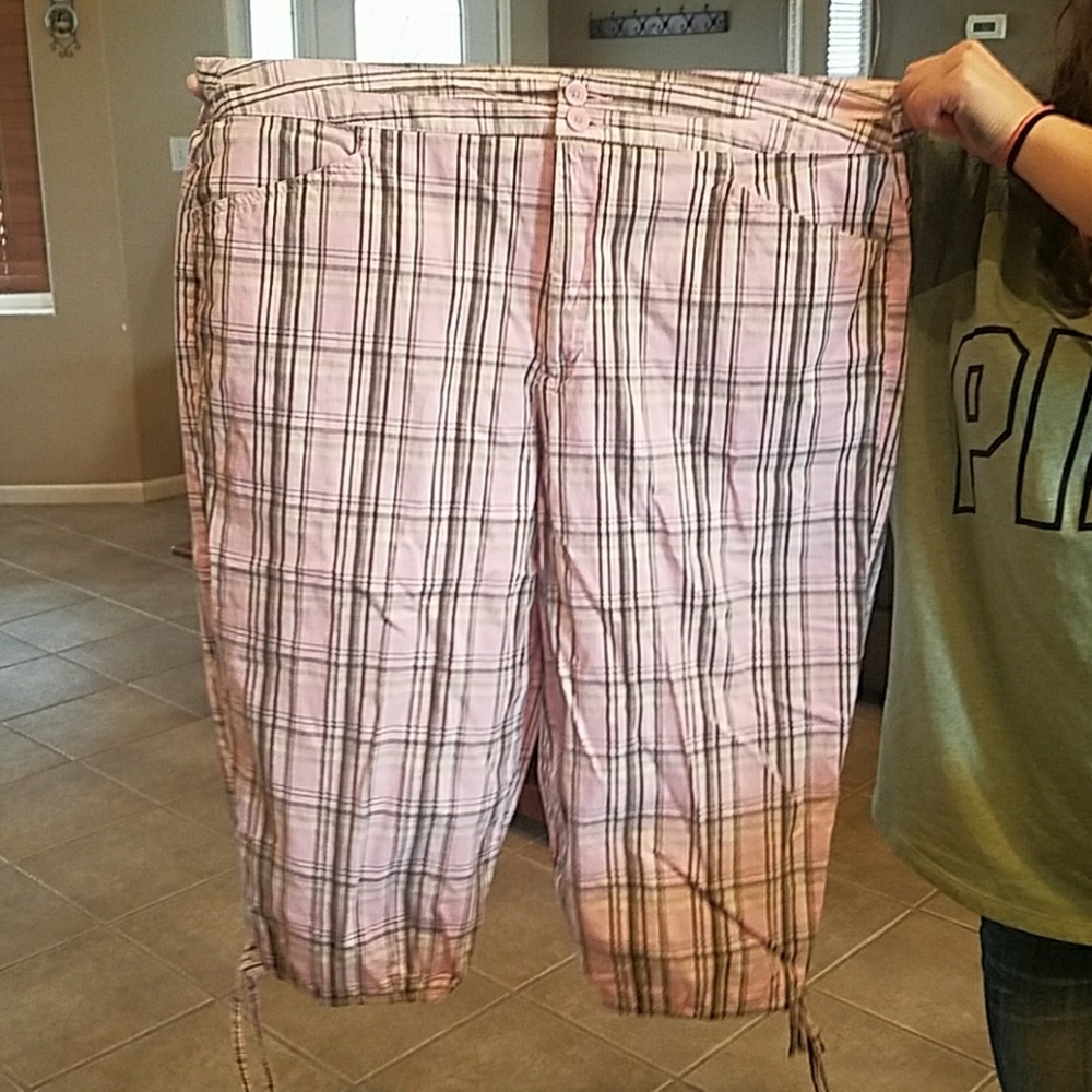 Plaid capris